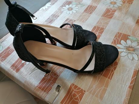 Sandalky spoločenské, 38