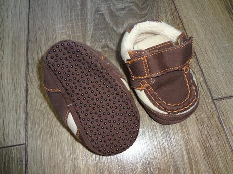 Balík capačiek, <17