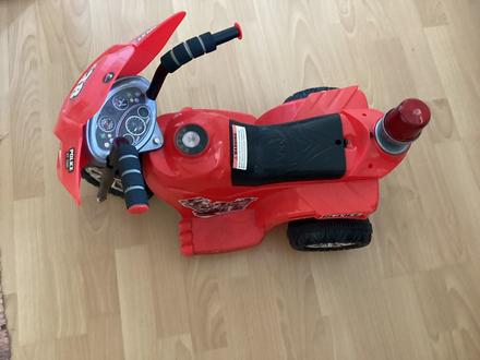 Elektrická policajná motorka,