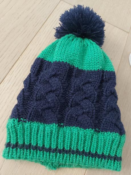 Zimná pletená čiapka s brmblocom, lupilu,86