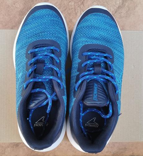 Tenisky ľahučké ako skechers od baťu, 32