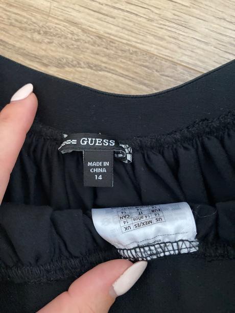 Sukna guess, guess,xs