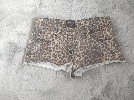 Šort, lipsy london,xs