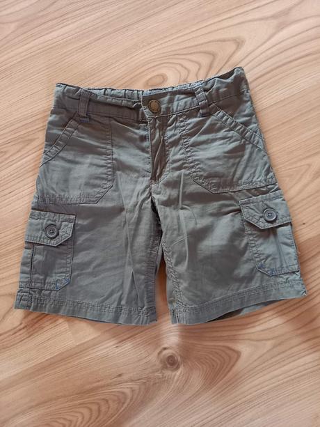 Kraťasy, lupilu,110