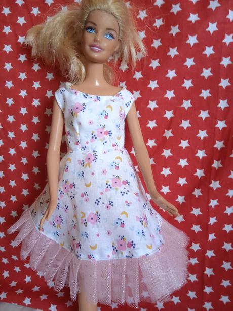Šaty barbie,