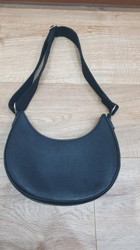 Kabelka mango, mango