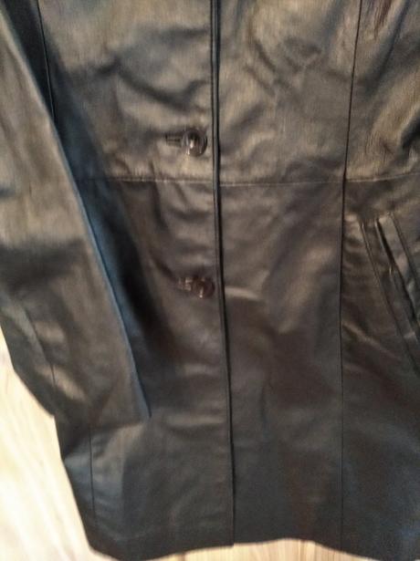 Kožený kabát different, 36