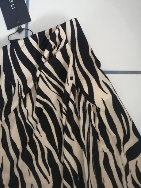 Sukňa so zvierací vzorom, amisu,36