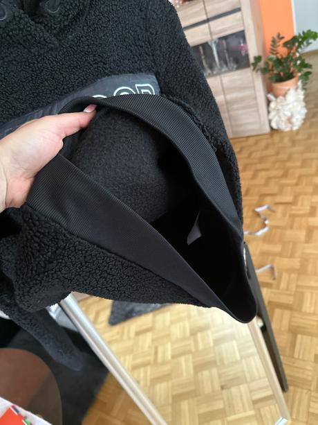 Zateplená mikina, 158