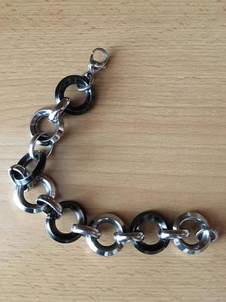 Náramok z chirurgickej ocele, 