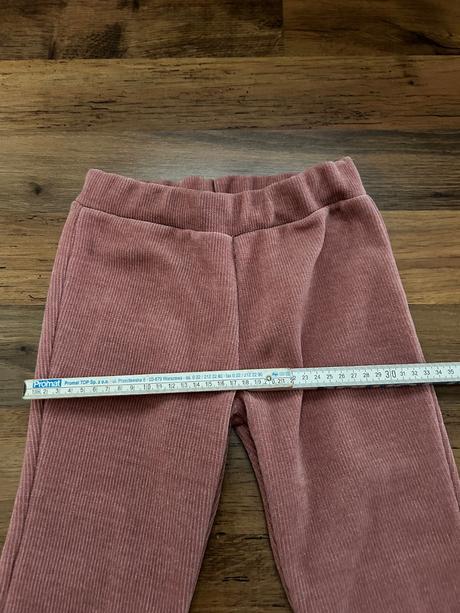 Tvistové nohavice, 122