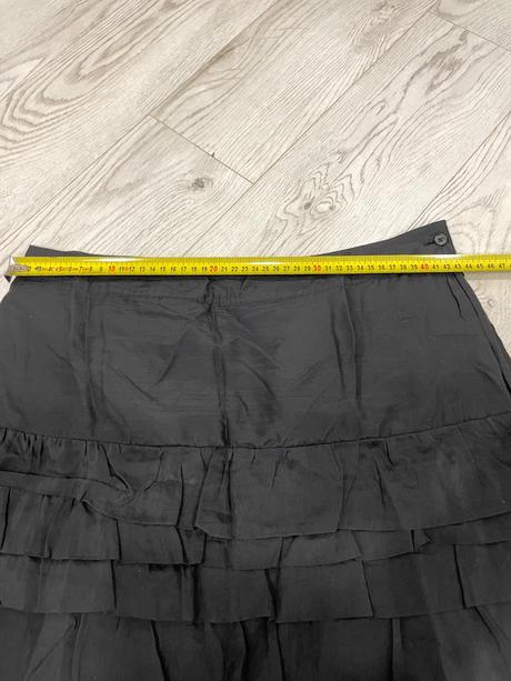 Čierna sukňa s volánmi, h&m,42