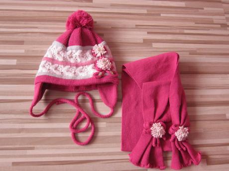 Čapica so šálom, 110