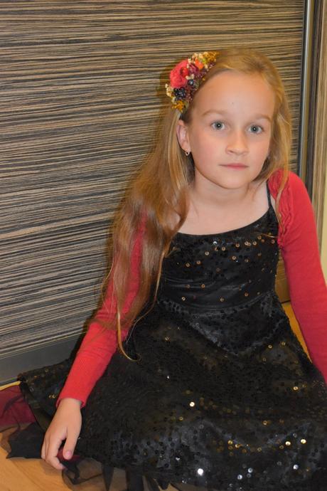 Slávnostné bolerko na 6 až 7 rokov., sisley,122