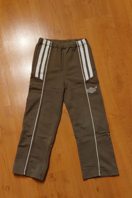 Tepláky 116, domaja,116