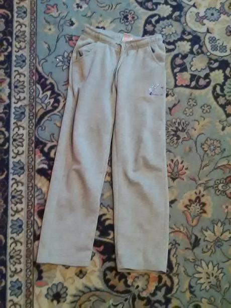 Tepláky na 10 rokov, 146