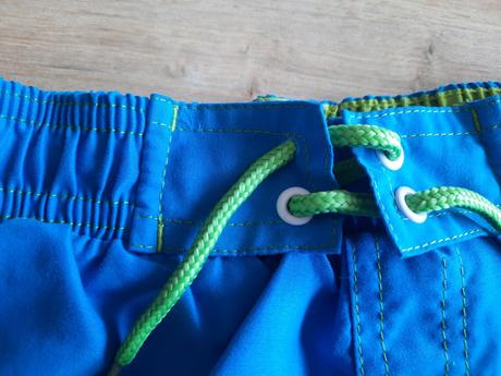 2x chlapecké plavky 3-4 roky, 104