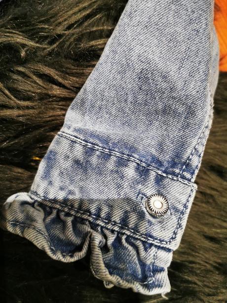 Riflová košeľa, 128