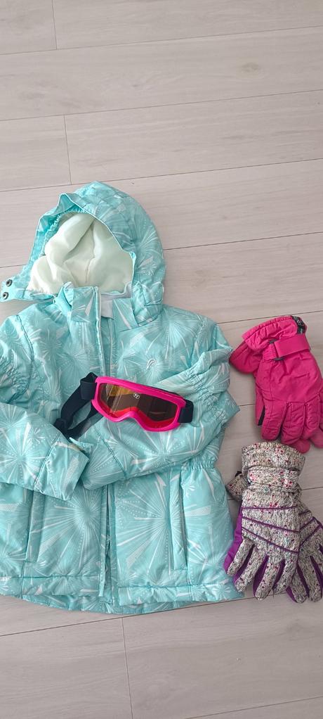 Zimná bunda aj na lyžovačku, s darčekmi 3/4roky, f&f,104