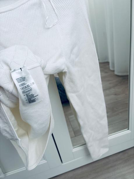 Bielo kremovy svetrik, h&m,l