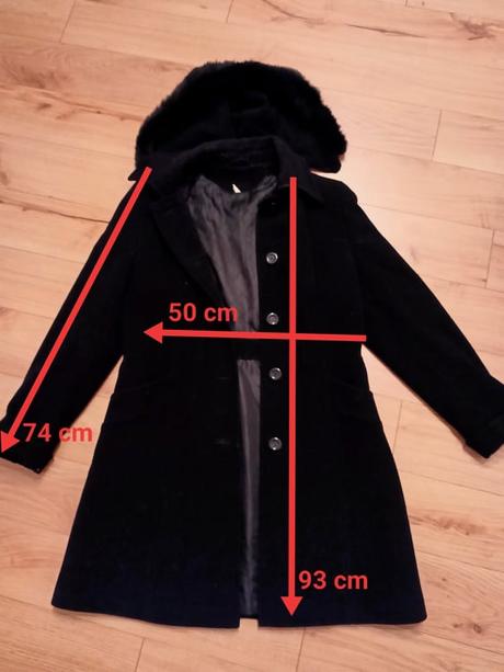 Teplý zimný kabát, 40