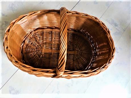 Kvalitný prútený kôš, 