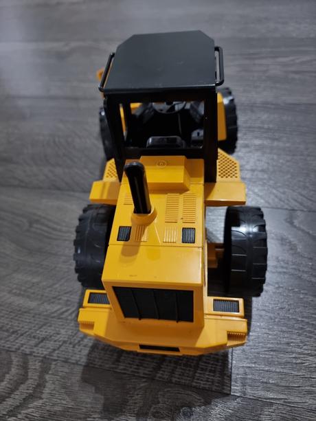 Predám bager bruder, 