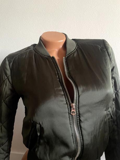 Khaki zelená saténová bombera, xs, h&m,xs