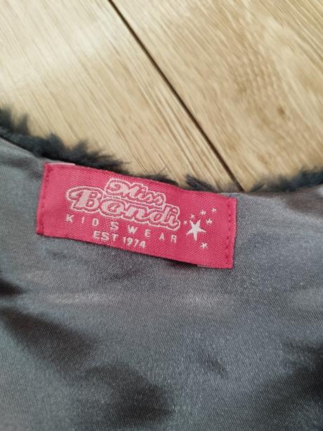 Bolerko - vestička, 104