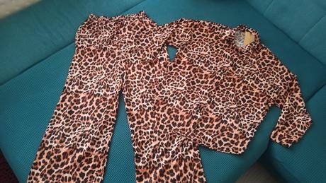 Damsky set-nohavice a bluzka, 