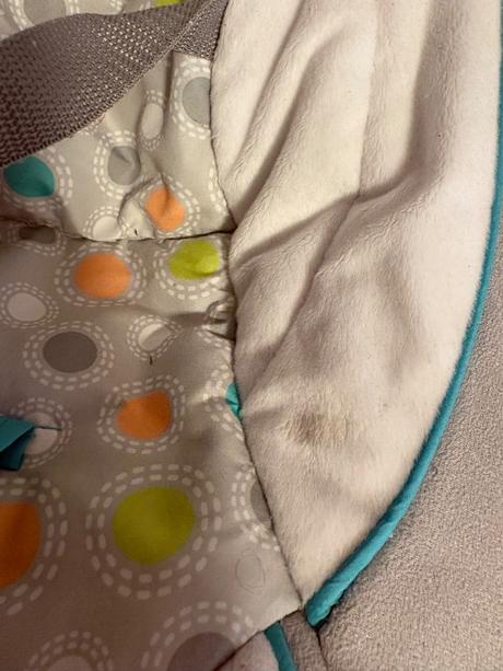 Hojdacie kreslo ingenuity a hraci kolotoc fehn, 