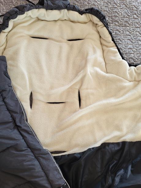 Fusak na zimu, touragoo