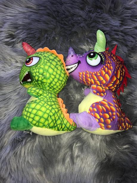 Plyšový dráčikovia, draci,