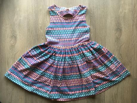 Detské šatičky zn.pumpkin patch, 9-10 r., 140