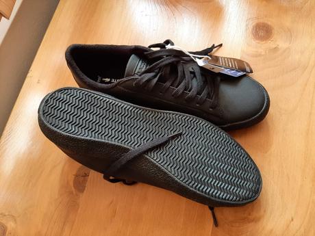 Žabky velk. 41 a čierne tenisky velk. 42., 41