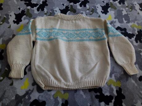 Pletený pulóver, 110