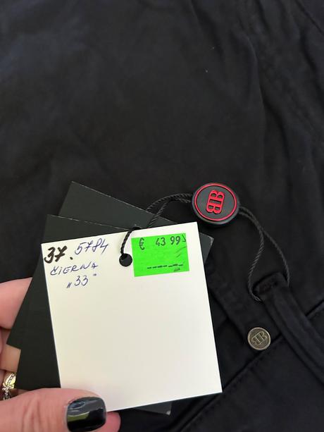 Bogard nove panske elegantne nohavice č.33, m