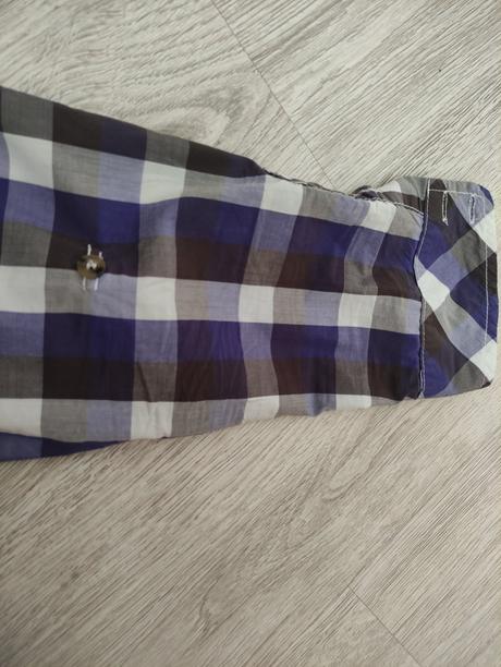 Kockovaná košeľa, 170