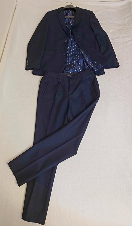 Oblek,veľkosť 152, 152