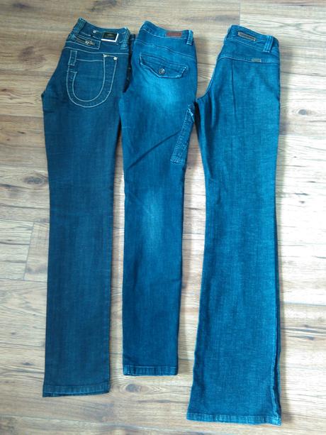 Značkové tmavomodré rifle slim, strech, hippie, s