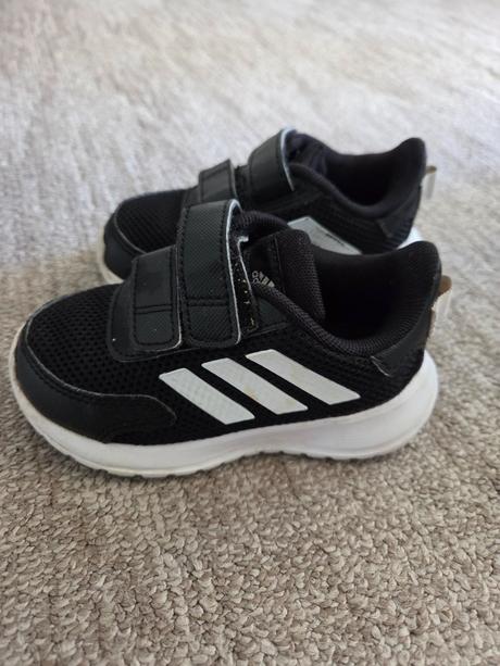 Adidas botasky vel.22, adidas,22