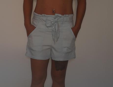 Dámske kraťasy s mašľou, stradivarius,xs