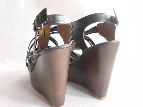 Nenosene les petit bombes  klinové sandále, 39