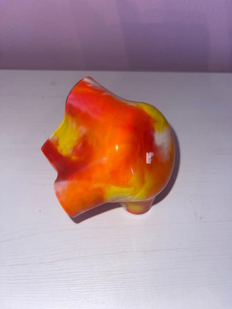 Dekoračný/ozdobný popolník z farebného skla, 