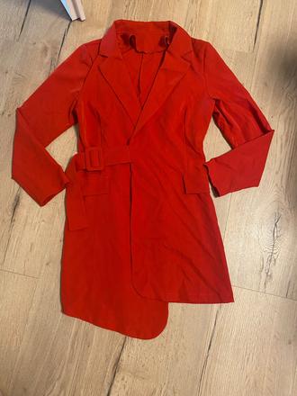 Asymetrické predĺžené sako, 