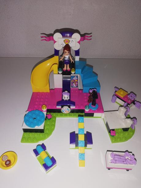 41300 lego friends súťaž šteniatok, 