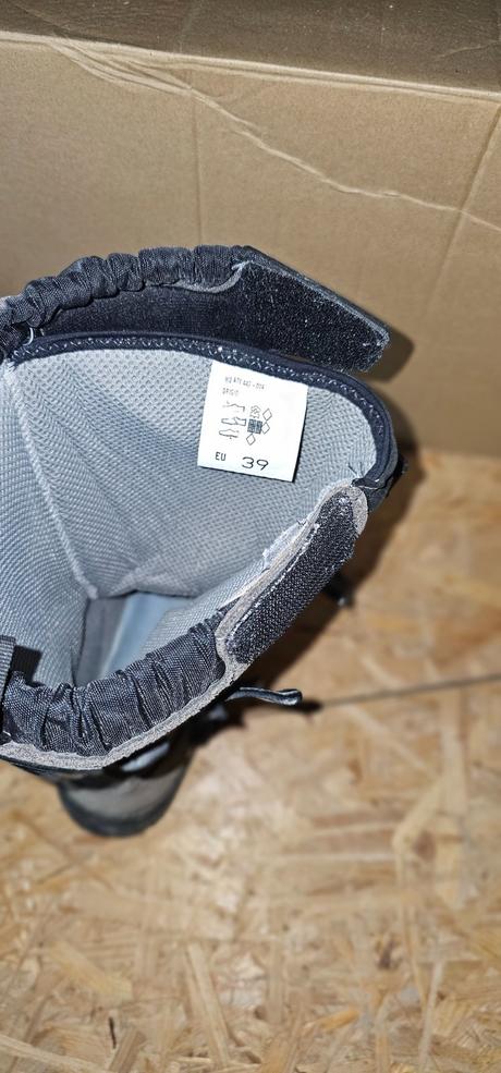 Čižmy na štvorkolku, 39