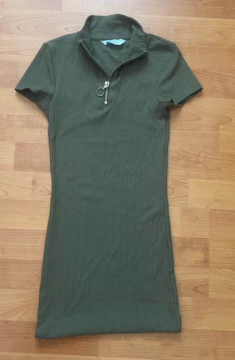 Rebrované šaty, primark,140