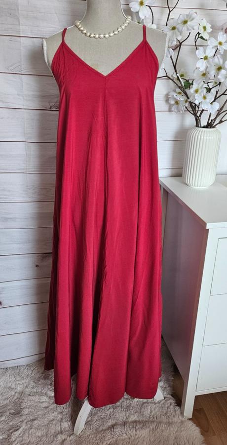 Pekné lahulinké šaty, 