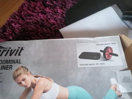 Pomocka na trenovanie brusneho svalstva,